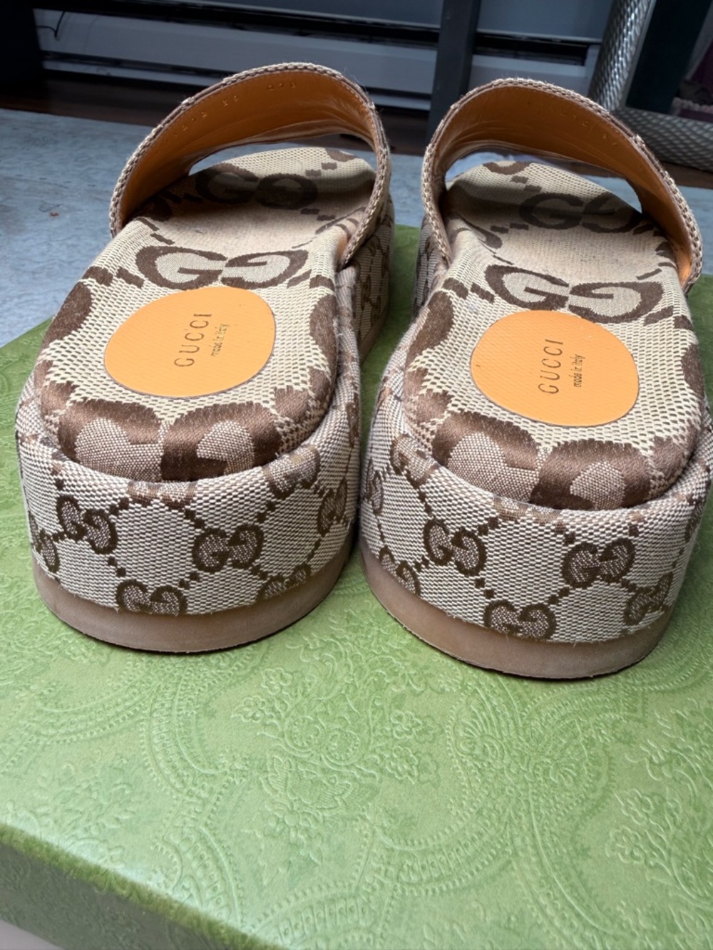 Gucci Camel & Ebony GG Canvas Platform Slides - Picture 5 of 15